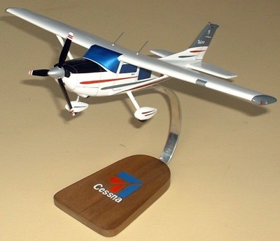 Cessna 182 Custom Scale Model Aircraft - 
cessna182_4