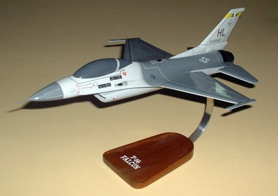 F-16C/D Custom Scale Model Aircraft - 
f163