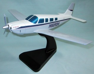 Piper Saratoga Custom Scale Model Aircraft - 
saratoga_2