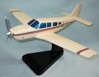 Piper Saratoga Custom Scale Model Aircraft - 
saratoga_3