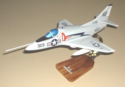 A-4 Skyhawk Navy Custom Scale Model Aircraft - 
a4