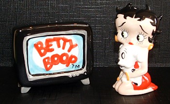 Betty Boop TV Salt And Pepper Shakers