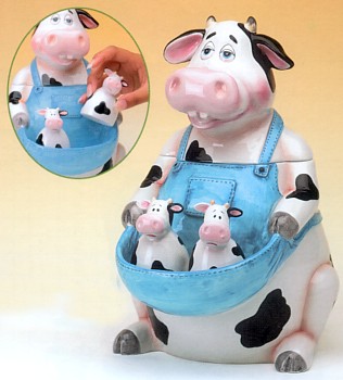 COW KOOKY COOKIE JAR WITH SALT AND PEPPER SHAKERS