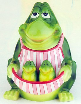 FROG COOKIE JAR WITH FROG SALT AND PEPPER SHAKERS
