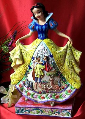 DISNEY TRADITIONS SNOW WHITE FIGURINE BY JIM SHORE