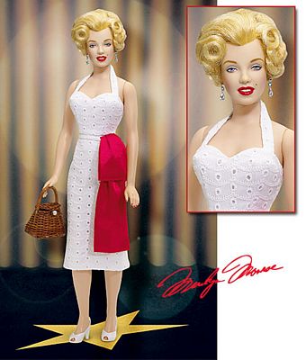 MARILYN MONROE LIMITED EDITION VINYL DOLL WALK OF FAME BY THE FRANKLIN MINT