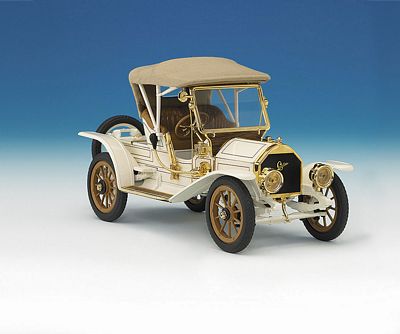 1910 CADILLAC ROADSTER LIMITED EDITION DIE-CAST 1:24 SCALE MODEL BY THE FRANKLIN MINT