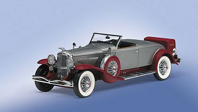 1935 DUESENBERG MODEL J LIMITED EDITION DIE-CAST 1:24 SCALE MODEL BY THE FRANKLIN MINT