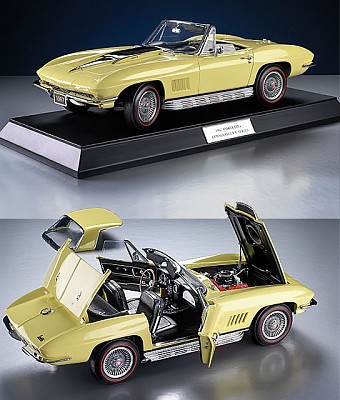 1967 CORVETTE STING RAY CONNOSSIEUR'S LIMITED EDITION DIE-CAST 1:12 SCALE MODEL BY THE FRANKLIN MINT