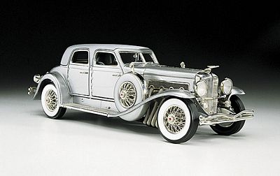 1933 DUESENBERG TWENTY GRAND DIE-CAST 1:24 SCALE MODEL BY THE FRANKLIN MINT