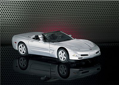 1998 CORVETTE CONVERTIBLE DIE-CAST 1:24 SCALE MODEL BY THE FRANKLIN MINT