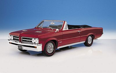 1964 PONTIAC GTO DIE-CAST 1:24 SCALE MODEL BY THE FRANKLIN MINT