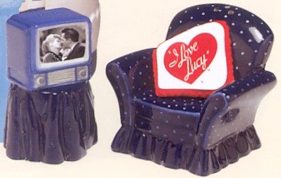 I LOVE LUCY PREGNANT WOMAN TV SALT AND PEPPER SHAKERS