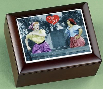 I LOVE LUCY WINE STOMPING MUSIC BOX