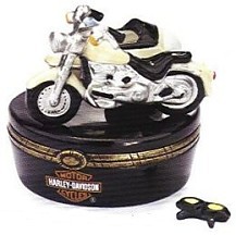 HARLEY-DAVIDSON MOTORCYCLE WITH SIDECAR AND SUNGLASSES SET PORCELAIN HINGED BOX