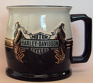 Harley-Davidson Bar And Shield With American Flags 15 Ounce Mug