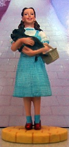 THE WIZARD OF OZ DOROTHY WITH TOTO FIGURINE