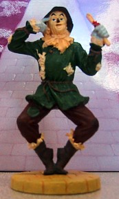 THE WIZARD OF OZ SCARECROW FIGURINE