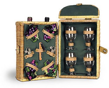 SERENADE DELUXE TWO BOTTLE INSULATED WINE BASKET SERVICE FOR FOUR