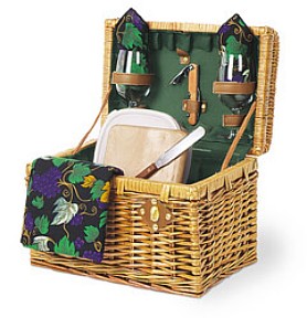 NAPA TWO PERSON DELUXE PICNIC BASKET