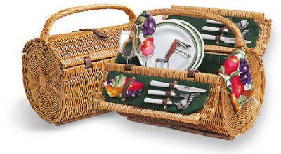 BARREL TWO PERSON DELUXE PICNIC BASKET