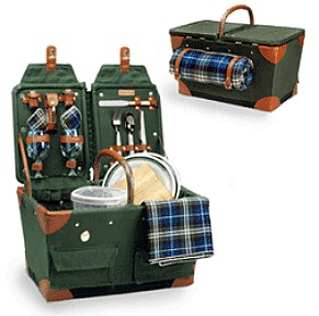PIONEER GREEN CANVAS TWO PERSON DELUXE PICNIC BASKET