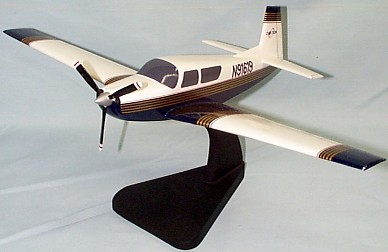 Mooney Ovation 2 M20R Custom Scale Model Aircraft