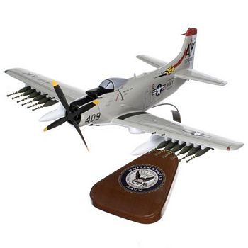 A-1H SKYRAIDER NAVY SCALE MODEL AIRCRAFT