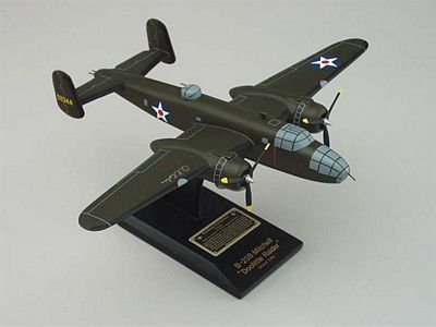 B-25 MITCHELL SIGNED BY RICHARD COLE SCALE MODEL AIRCRAFT