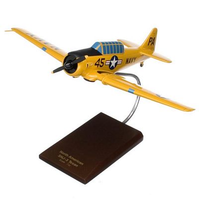 SNJ-3 Texan Navy 1/32 Scale Model Aircraft