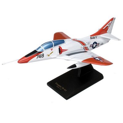 TA-4J Skyhawk 1/32 Scale Model Aircraft