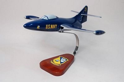 F-9F PANTHER BLUE ANGELS SCALE MODEL AIRCRAFT
