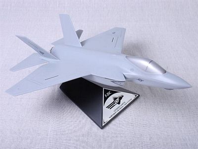 F-35C JSF CV USN SCALE MODEL AIRCRAFT