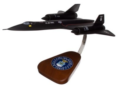 SR-71A BLACKBIRD SCALE MODEL AIRCRAFT