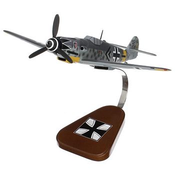 ME-109G MESSERSCHMITT AS FLOWN BY ERICH HARTMANN SCALE MODEL AIRCRAFT