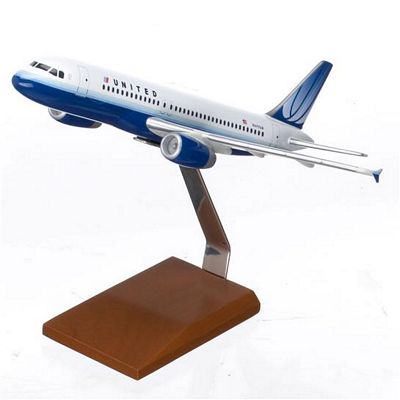 AIR BUS 320 UNITED SCALE MODEL AIRCRAFT
