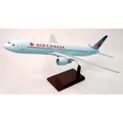 B767-300 Air Canada 1/100 Scale Model Aircraft