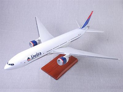 BOEING 777-200 DELTA SCALE MODEL AIRCRAFT