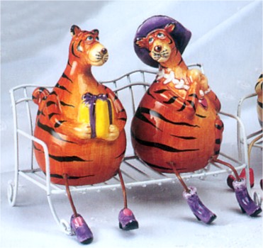 TIGERS SITTING ON A BENCH SALT AND PEPPER SHAKERS