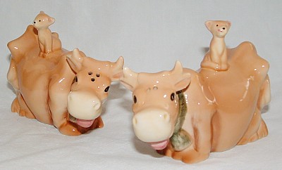 BROWN COW WITH CAT SALT AND PEPPER SHAKERS
