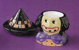 Welcome To Frightville Mary Engelbreit Witch Salt And Pepper Shakers