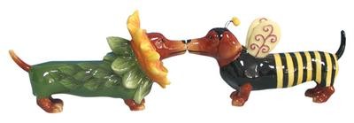 HOT DIGGITY DOGS FLOWER TO BEE MAGNETIC SALT AND PEPPER SHAKERS