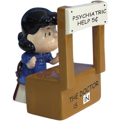 PEANUTS PSYCHIATRIST LUCY SALT AND PEPPER SHAKERS