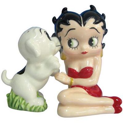 BETTY BOOP AND PUDGY KISS SALT AND PEPPER SHAKERS