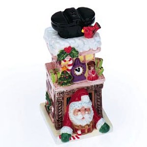 SANTA CLAUSE STUCK IN CHIMNEY SALT AND PEPPER SHAKERS