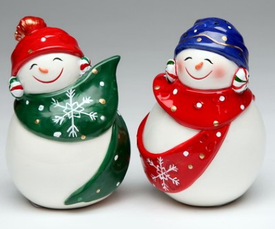 SNOWMAN SALT AND PEPPER SHAKERS