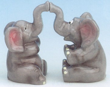 ELEPHANTS KISSING SALT AND PEPPER SHAKERS