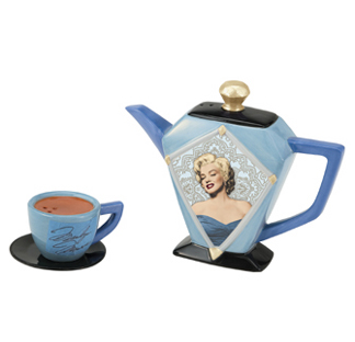 MARILYN MONROE TEAPOT SALT AND PEPPER SHAKERS