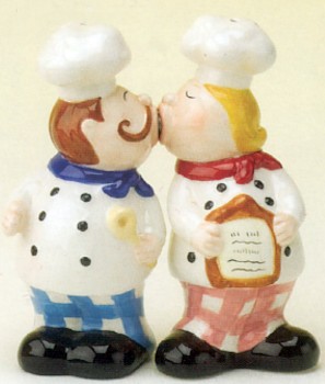 CHEF'S KISSING SALT AND PEPPER SHAKERS