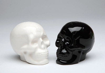 Black And White Skull Salt And Pepper Shakers